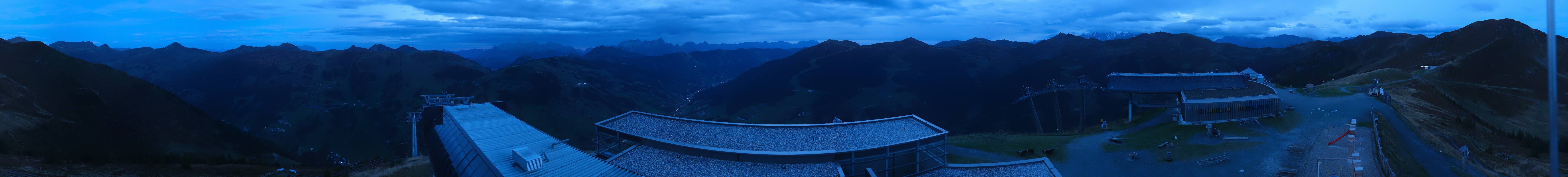 Archived image Webcam Zwölferkogel near Hinterglemm