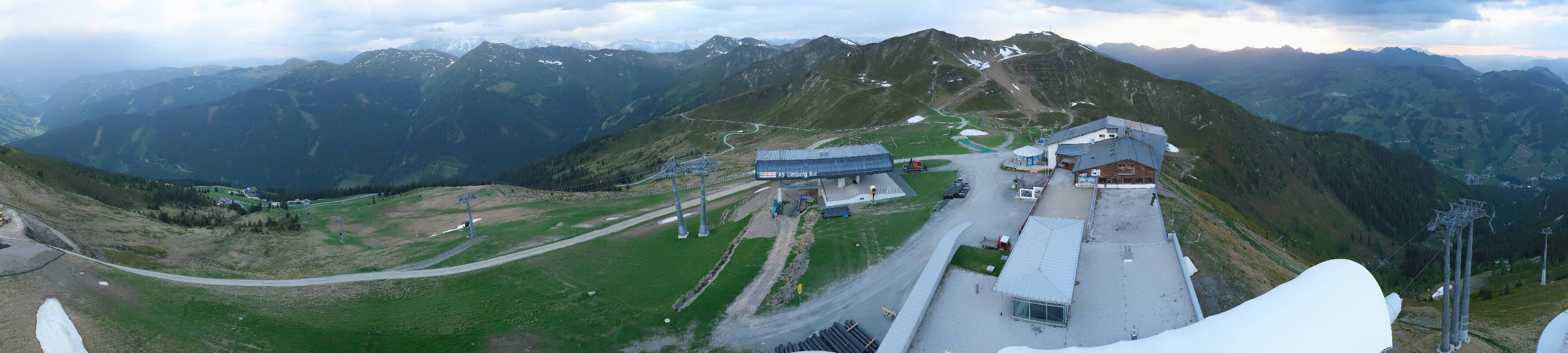 Archiv Foto Webcam Schattberg Ost bei Saalbach