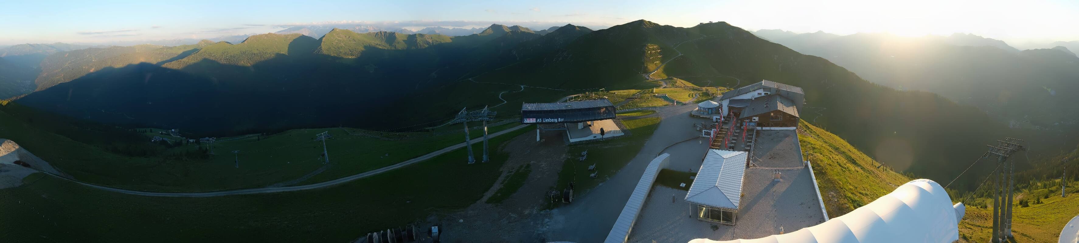 Archiv Foto Webcam Schattberg Ost bei Saalbach
