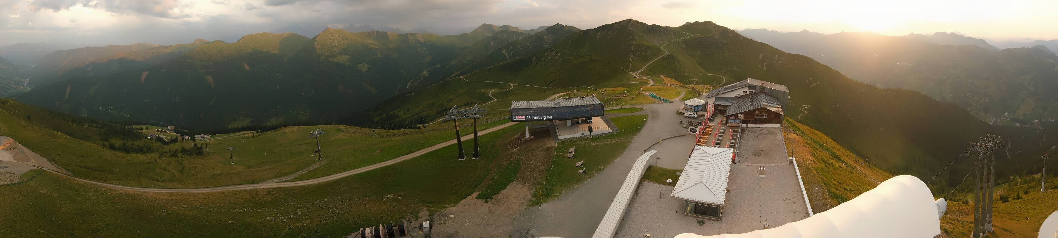 Archiv Foto Webcam Schattberg Ost bei Saalbach