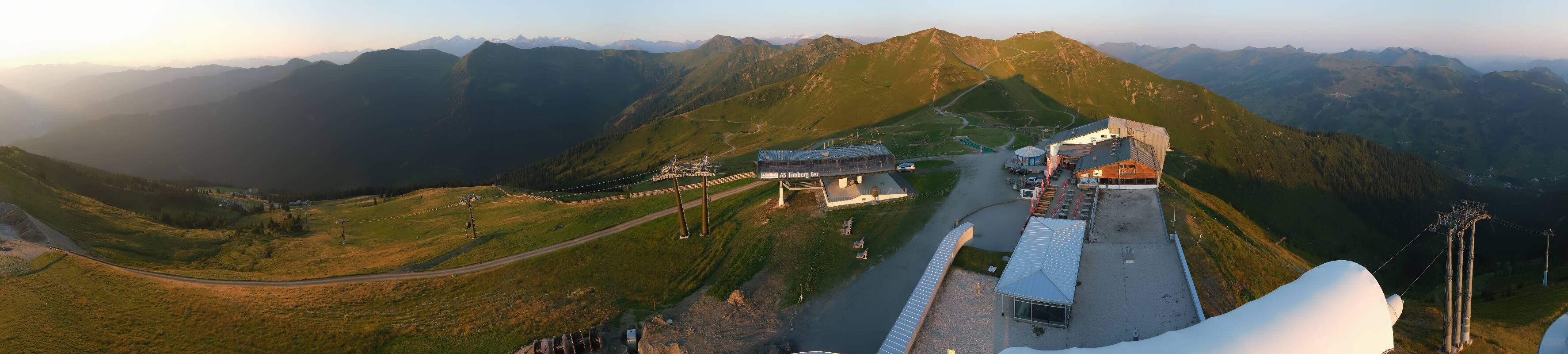 Archiv Foto Webcam Schattberg Ost bei Saalbach