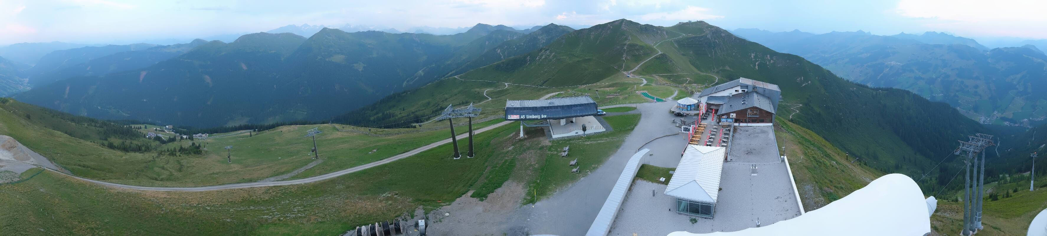 Archiv Foto Webcam Schattberg Ost bei Saalbach