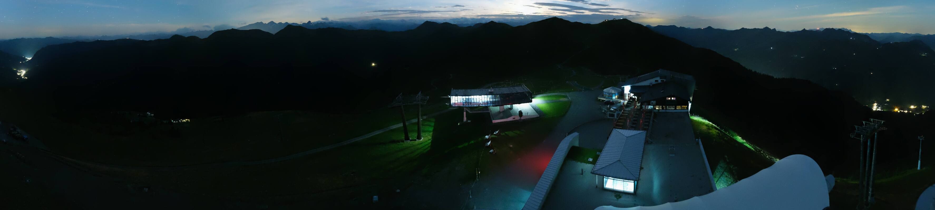 Archiv Foto Webcam Schattberg Ost bei Saalbach