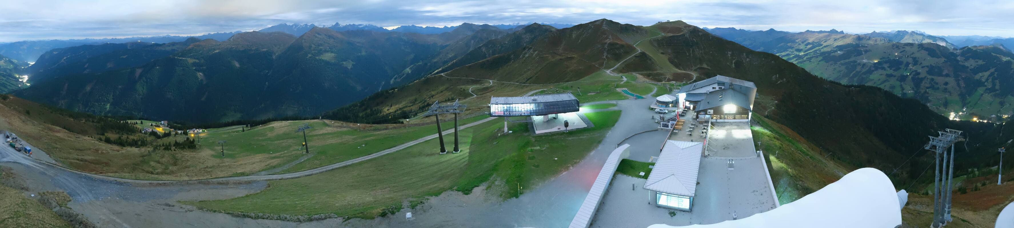 Archiv Foto Webcam Schattberg Ost bei Saalbach