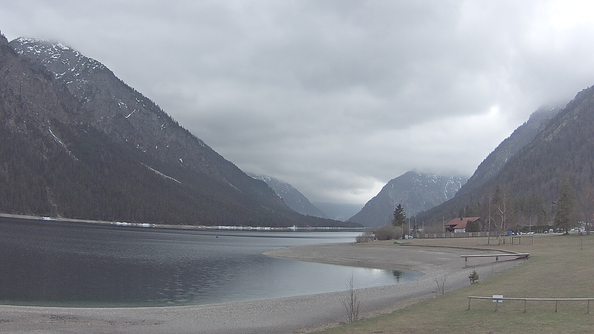 Archived image Webcam Lake Plansee near Reutte