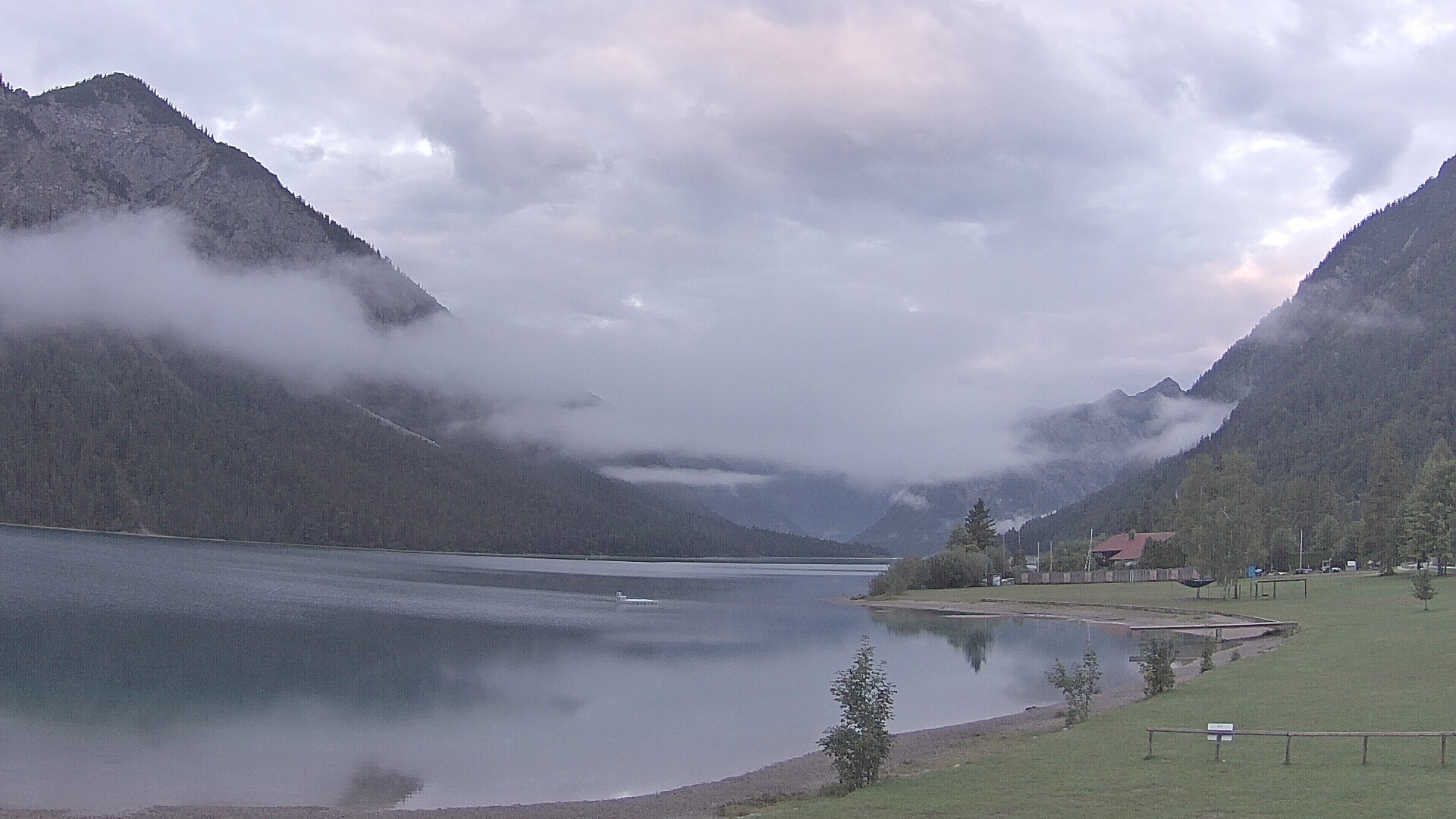 Archived image Webcam Lake Plansee near Reutte