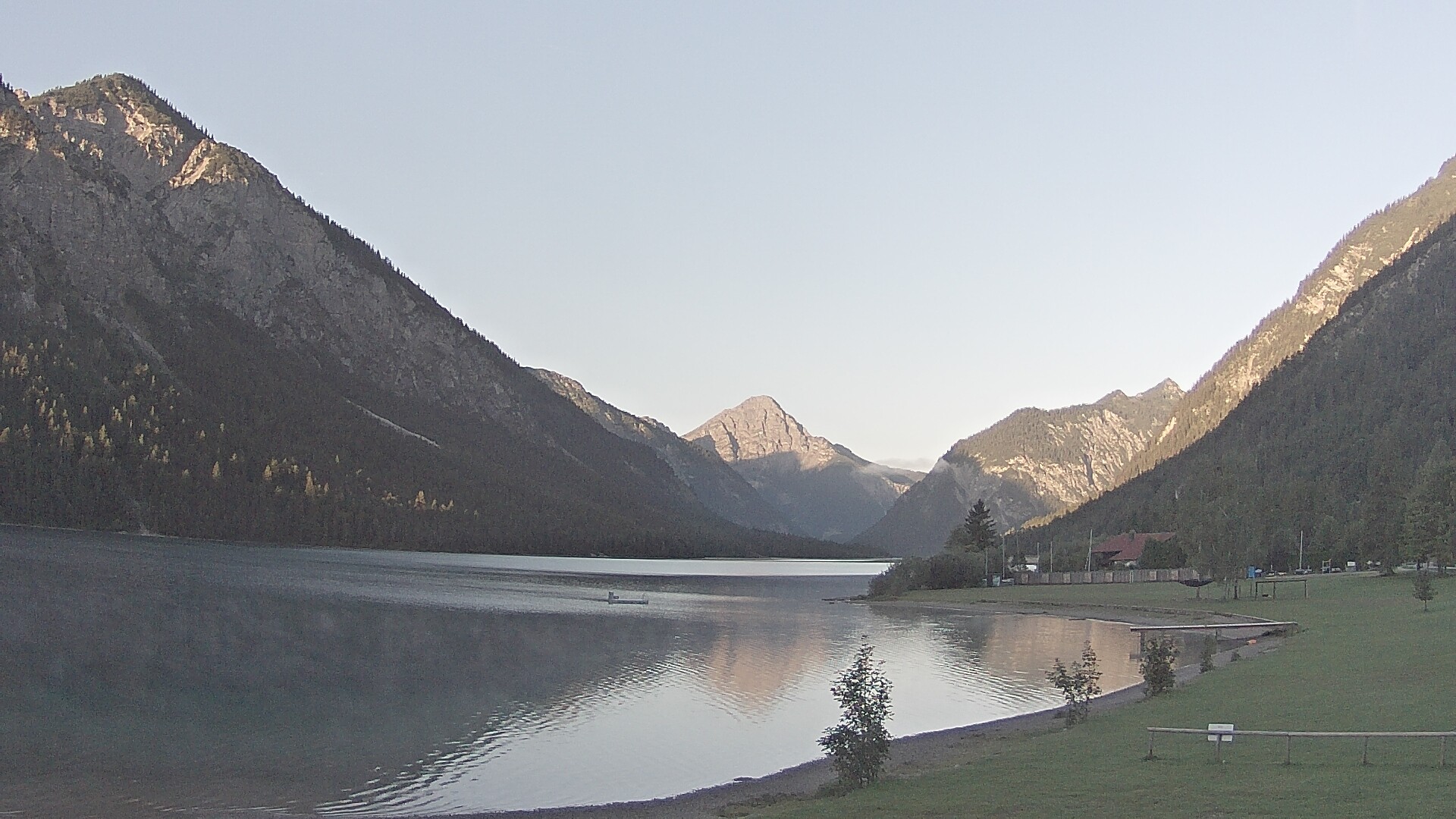 Archived image Webcam Lake Plansee near Reutte