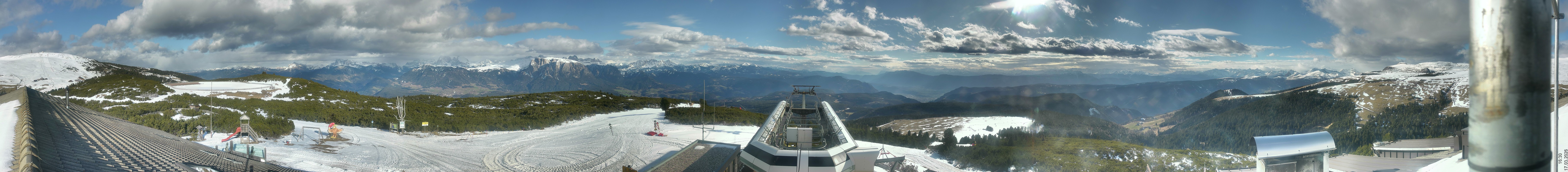 Archived image Webcam View over South Tyrol from the Schwarzseespitze