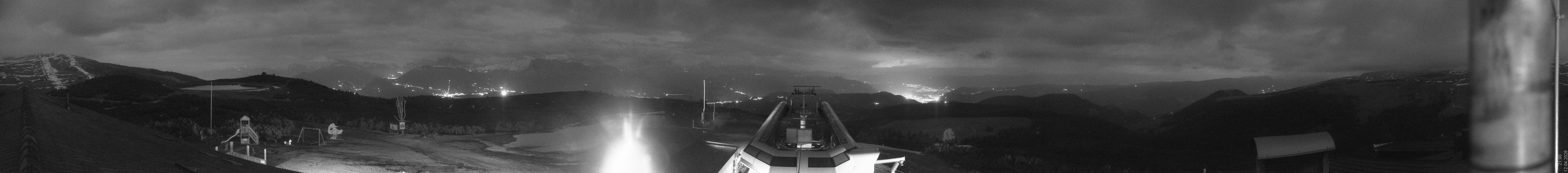 Archived image Webcam View over South Tyrol from the Schwarzseespitze