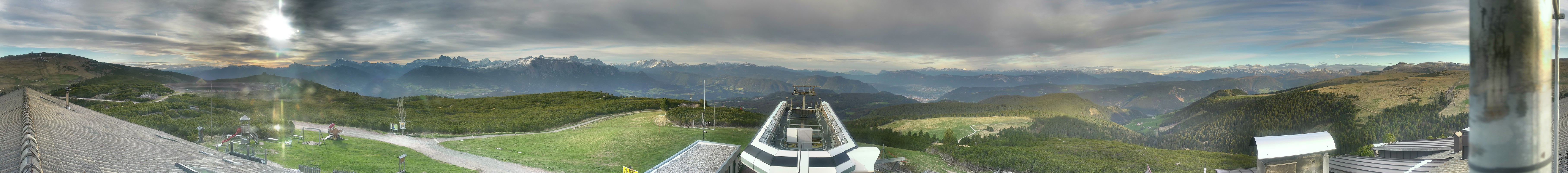Archived image Webcam View over South Tyrol from the Schwarzseespitze