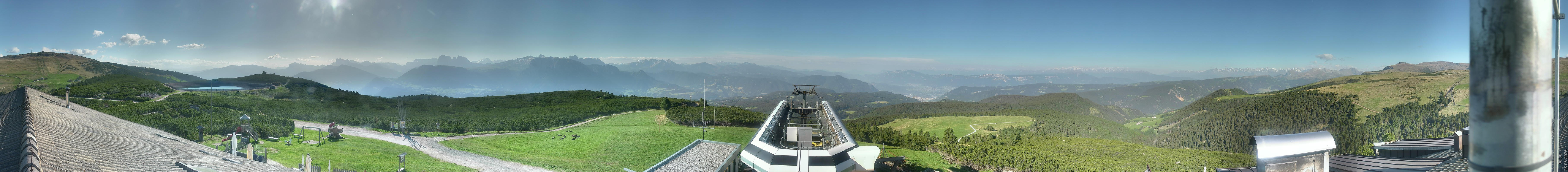 Archived image Webcam View over South Tyrol from the Schwarzseespitze