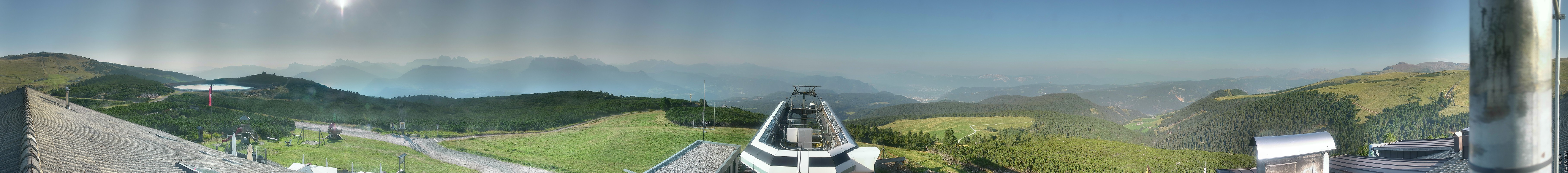Archived image Webcam View over South Tyrol from the Schwarzseespitze