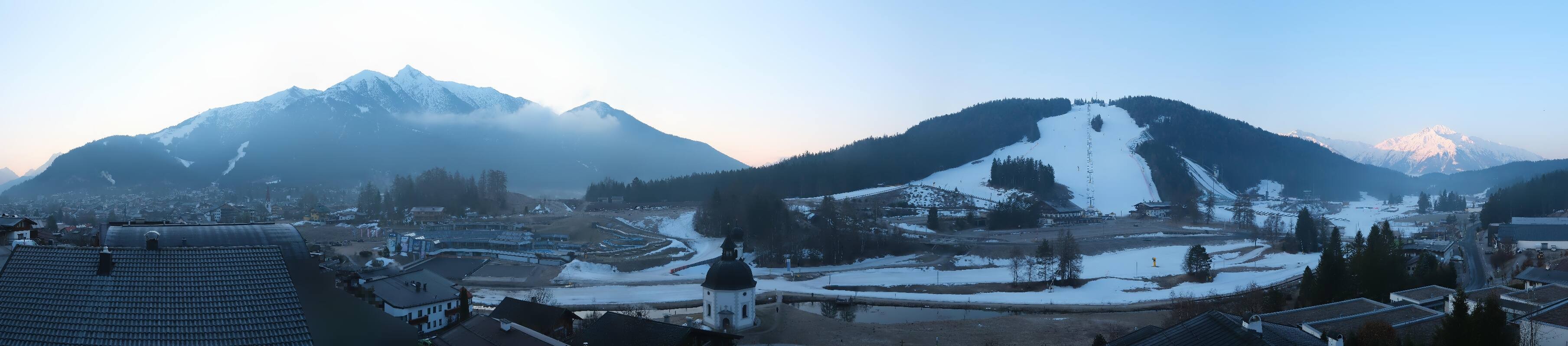 Archived image Webcam Seefeld church