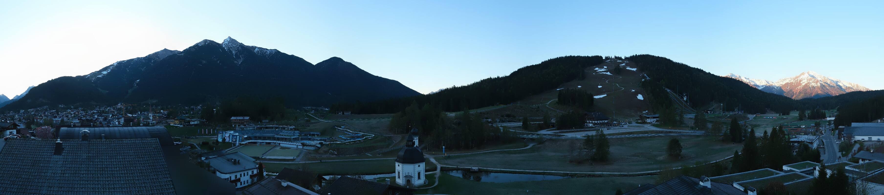 Archived image Webcam Seefeld church