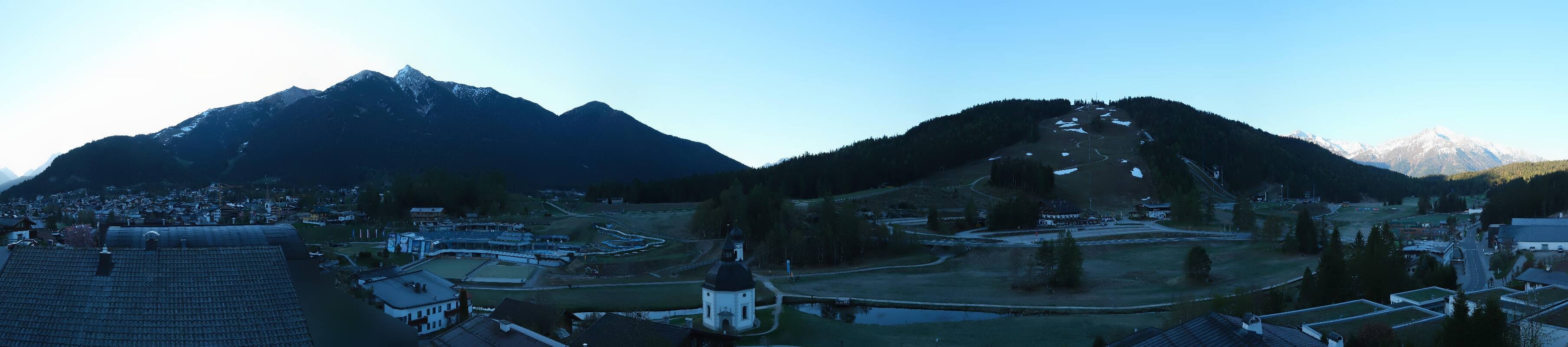 Archived image Webcam Seefeld church