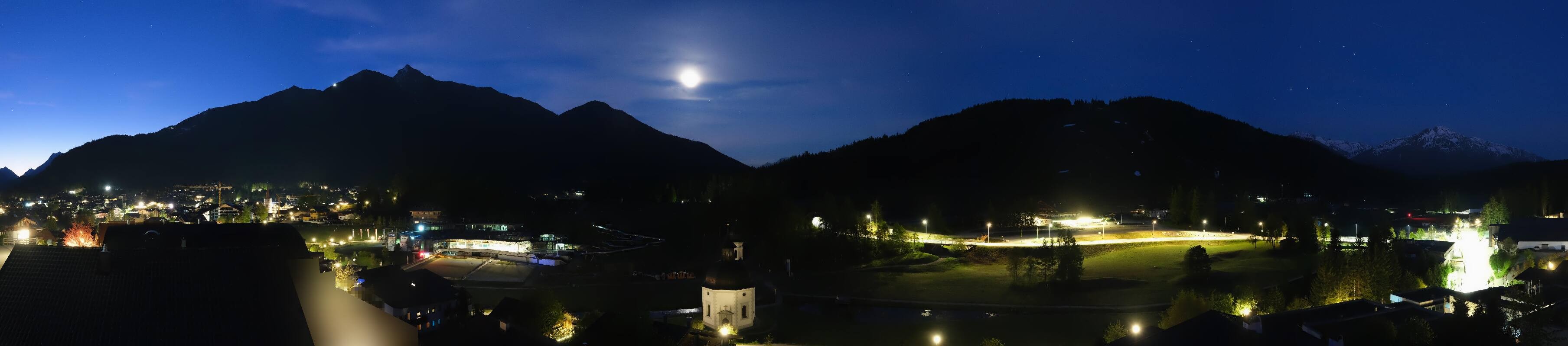 Archived image Webcam Seefeld church