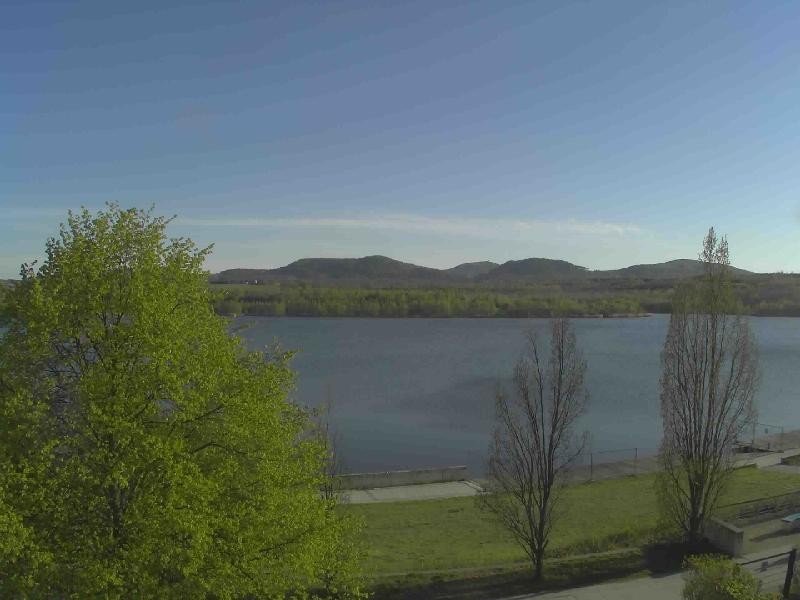 Archiv Foto Webcam Olberdorfer See: Blick auf das Zittauer Gebirge