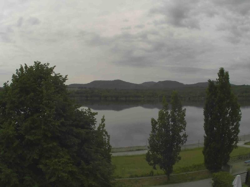 Archiv Foto Webcam Olberdorfer See: Blick auf das Zittauer Gebirge