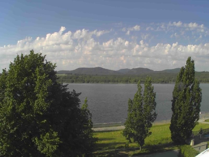 Archiv Foto Webcam Olberdorfer See: Blick auf das Zittauer Gebirge