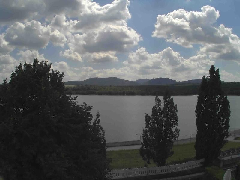 Archiv Foto Webcam Olberdorfer See: Blick auf das Zittauer Gebirge