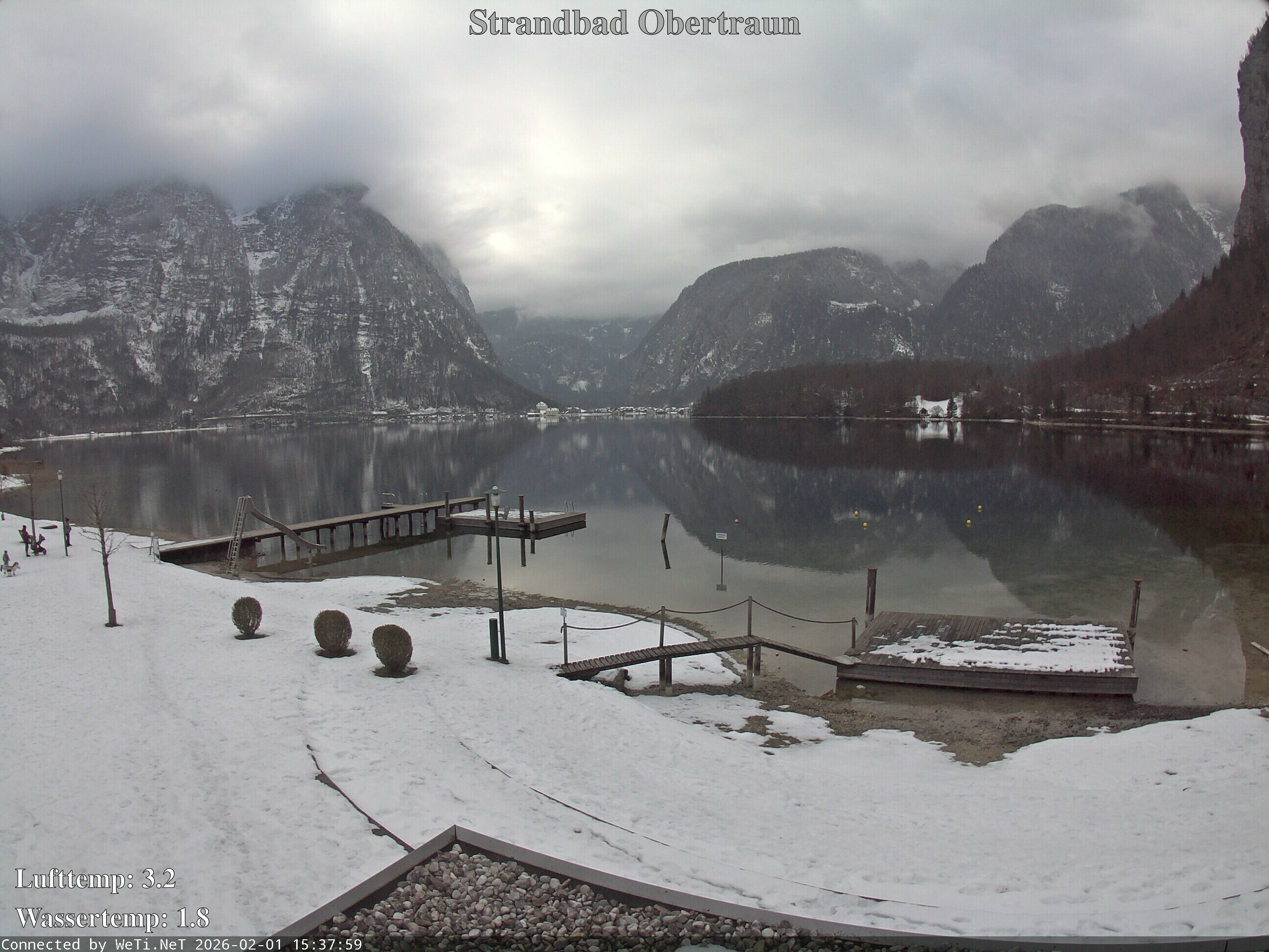 Archiv Foto Webcam Hallstätter See: Strandbad Obertraun