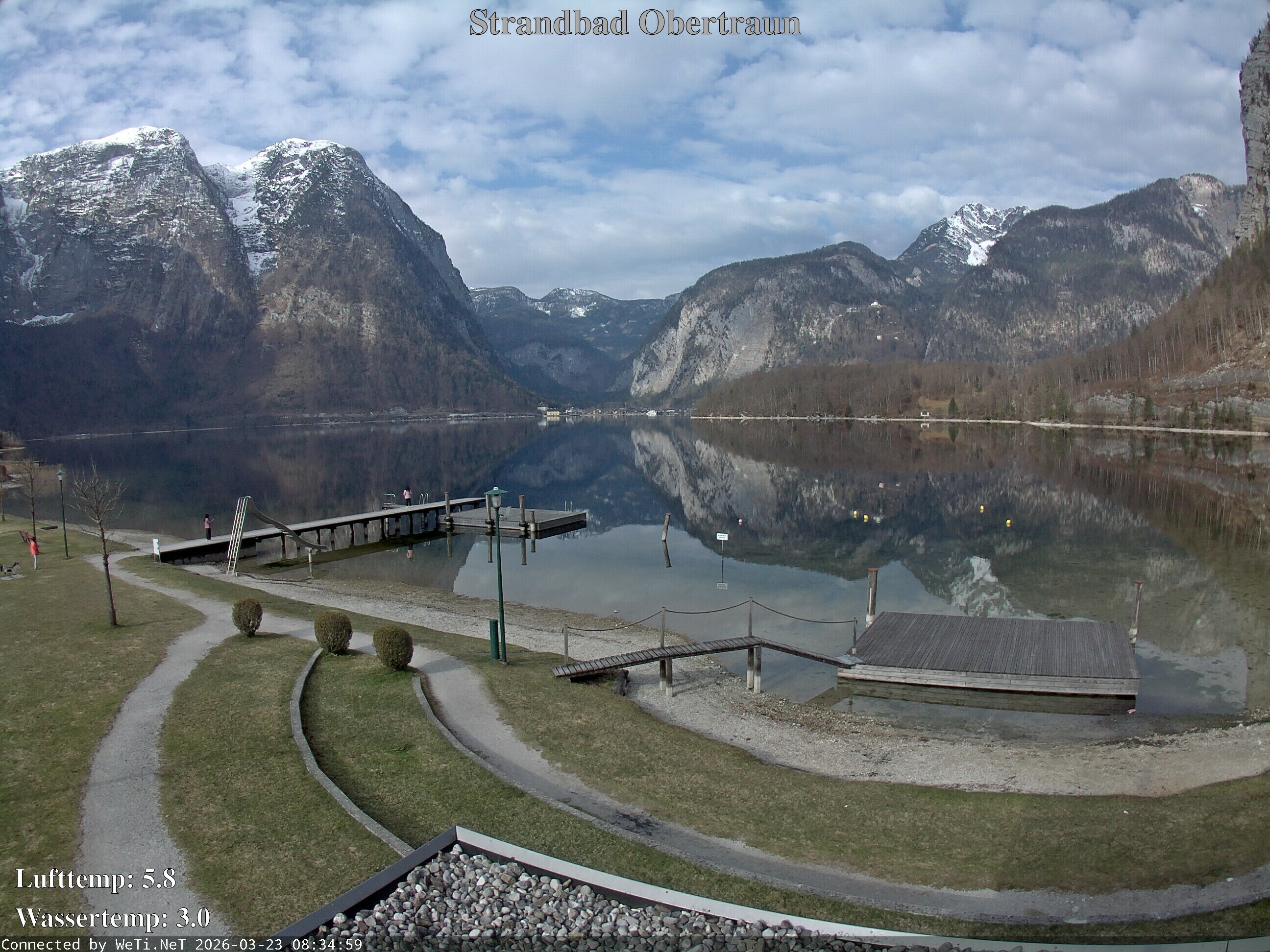 Archiv Foto Webcam Hallstätter See: Strandbad Obertraun