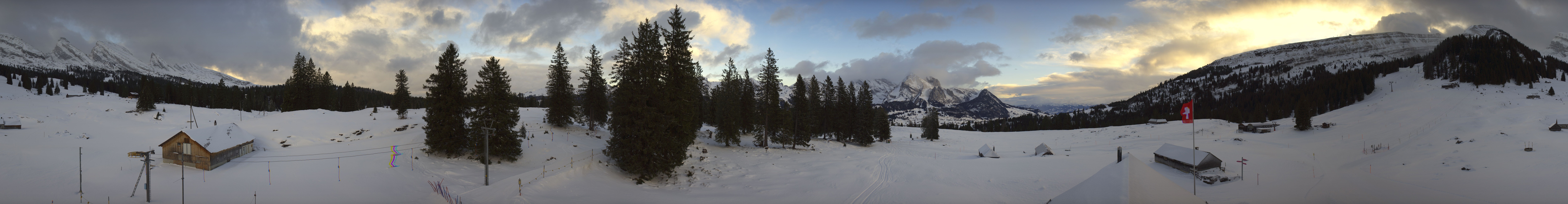 Archiv Foto Webcam Zinggen Pub Alt St. Johann