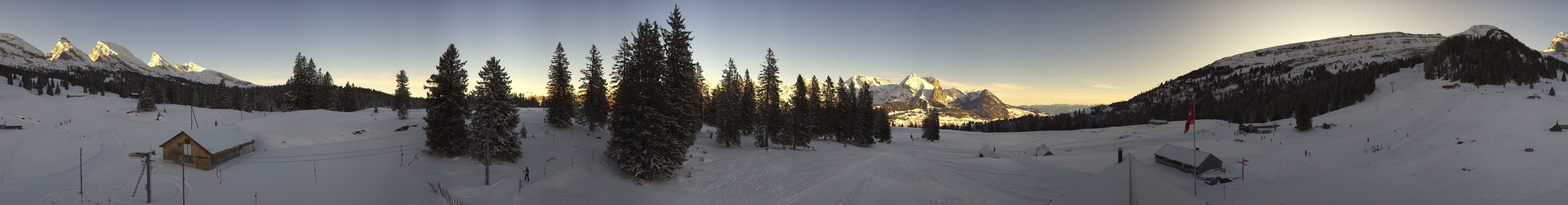 Archiv Foto Webcam Zinggen Pub Alt St. Johann