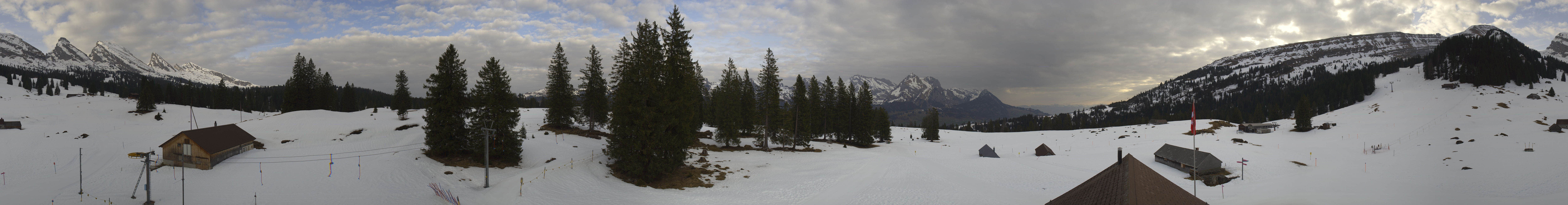 Archiv Foto Webcam Zinggen Pub Alt St. Johann