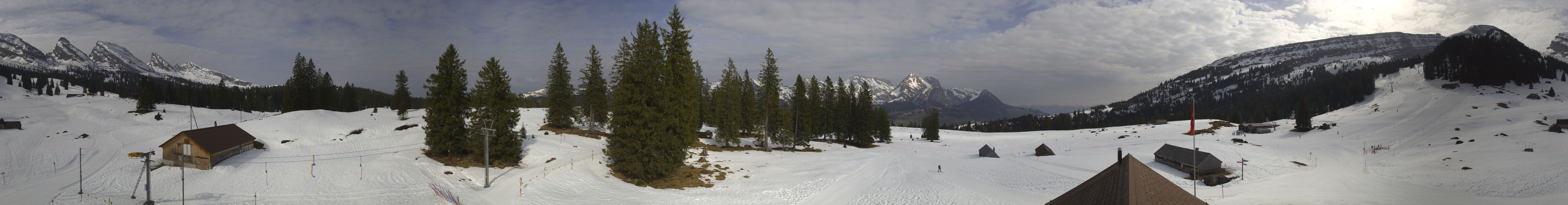 Archiv Foto Webcam Zinggen Pub Alt St. Johann