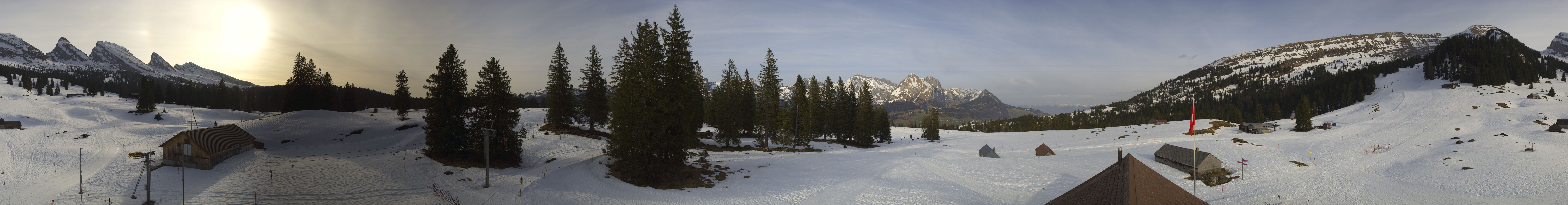 Archiv Foto Webcam Zinggen Pub Alt St. Johann