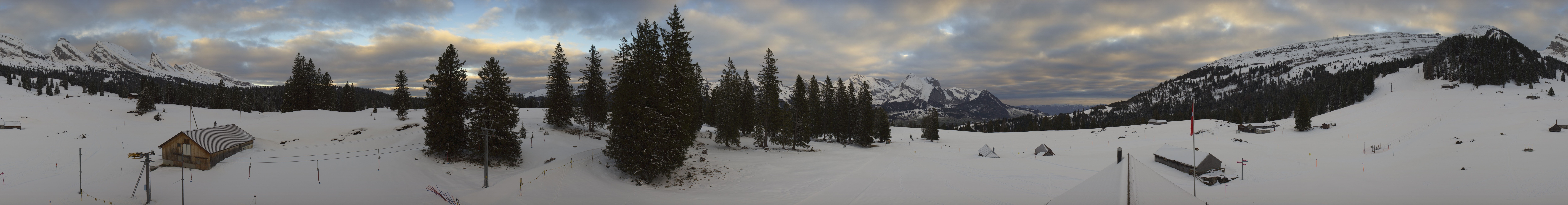 Archiv Foto Webcam Zinggen Pub Alt St. Johann