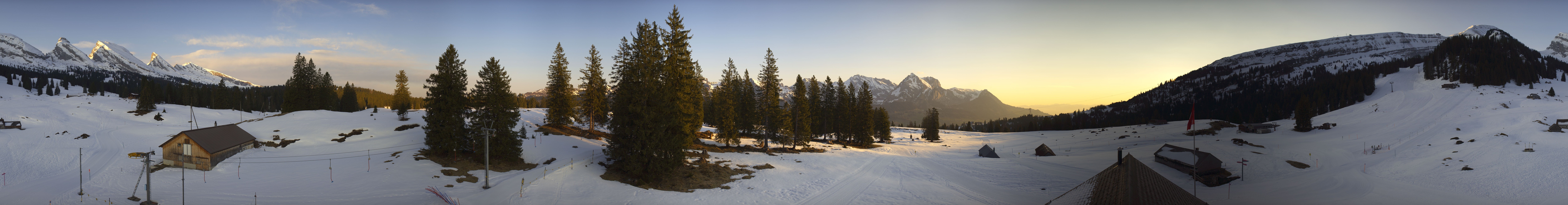 Archiv Foto Webcam Zinggen Pub Alt St. Johann