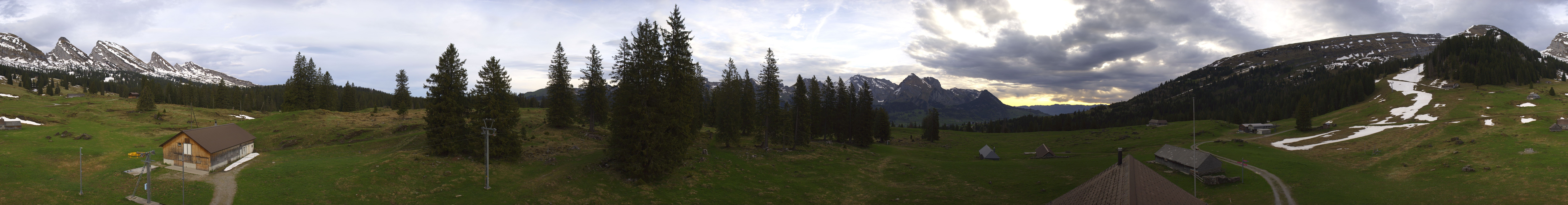 Archiv Foto Webcam Zinggen Pub Alt St. Johann