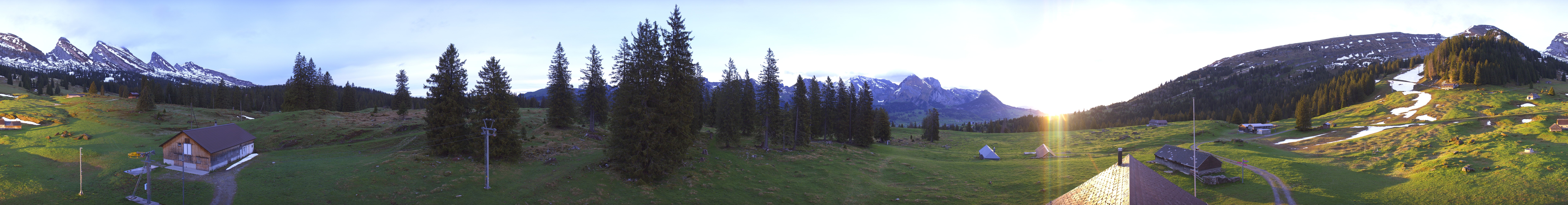 Archiv Foto Webcam Zinggen Pub Alt St. Johann