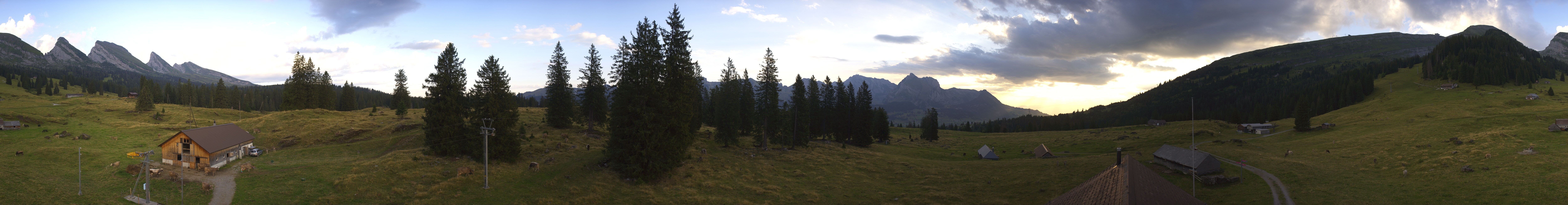 Archiv Foto Webcam Zinggen Pub Alt St. Johann
