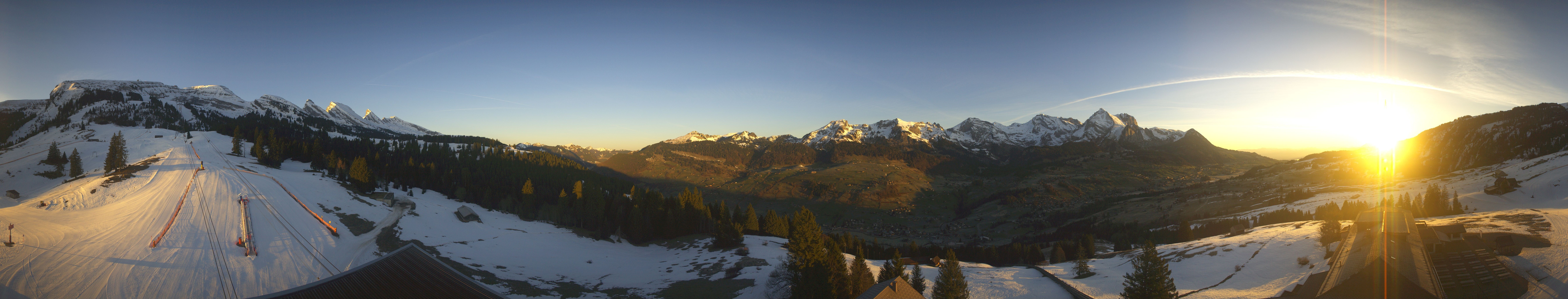 Archived image Webcam Chäserrugg Iltios Mountain Hut: Panorama View