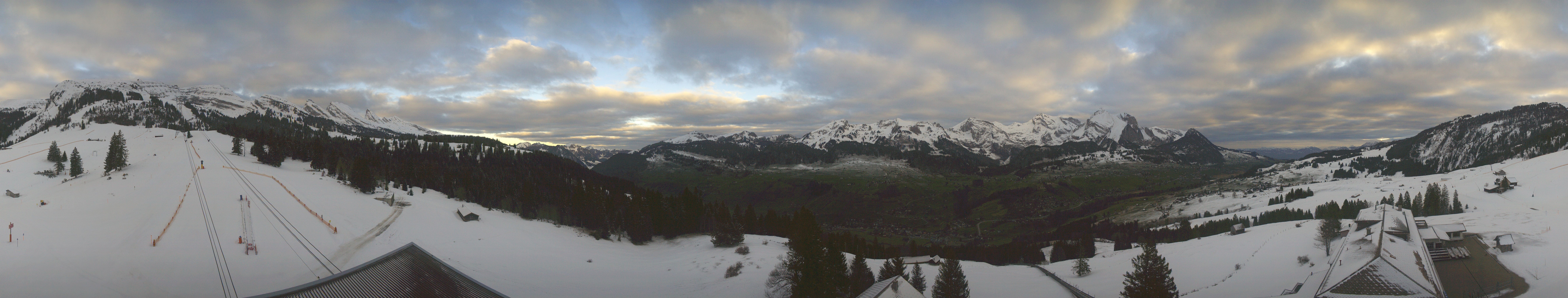 Archiv Foto Webcam Bergrestaurant Iltios