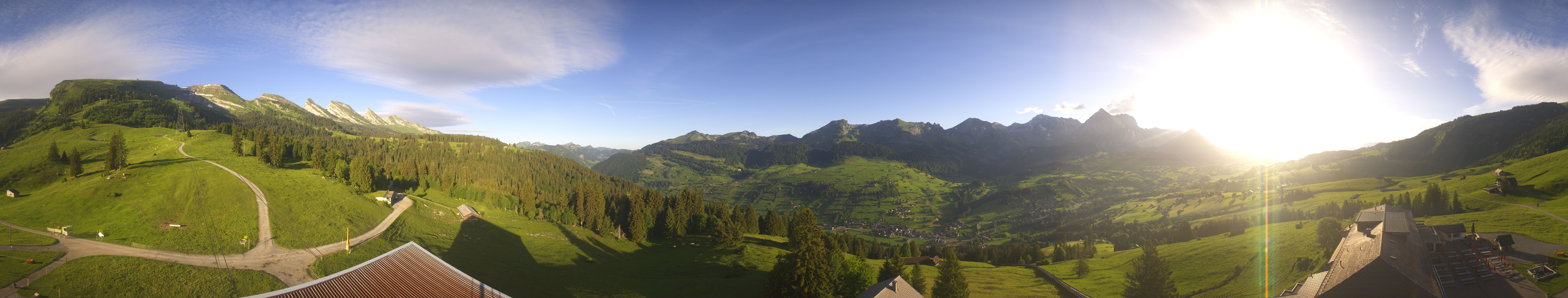 Archived image Webcam Chäserrugg Iltios Mountain Hut: Panorama View