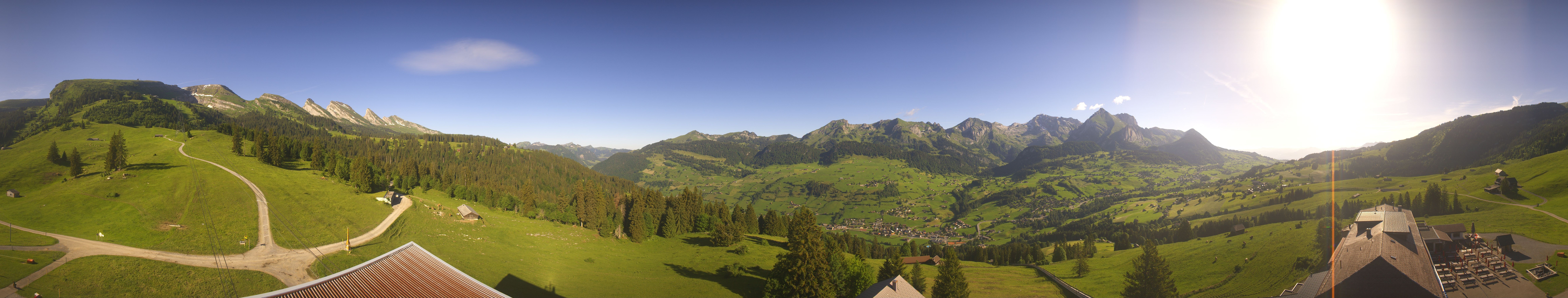 Archived image Webcam Chäserrugg Iltios Mountain Hut: Panorama View