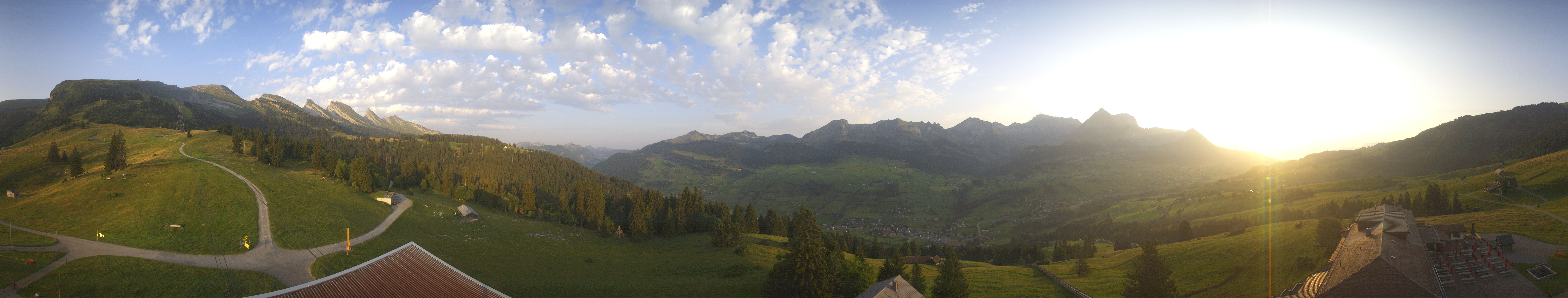 Archived image Webcam Chäserrugg Iltios Mountain Hut: Panorama View