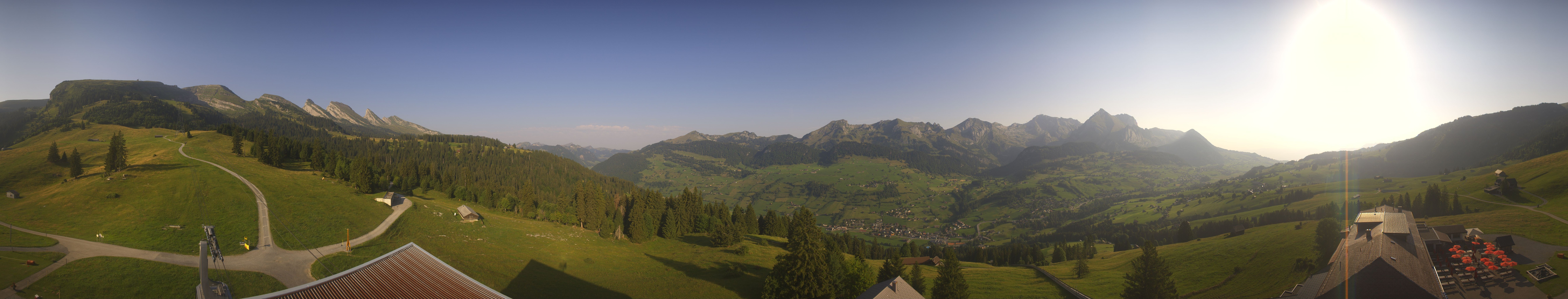 Archived image Webcam Chäserrugg Iltios Mountain Hut: Panorama View