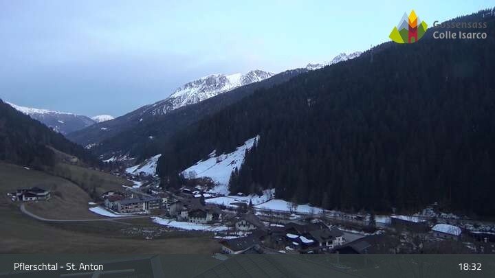 Archived image Webcam St. Anton - Pflersch Valley