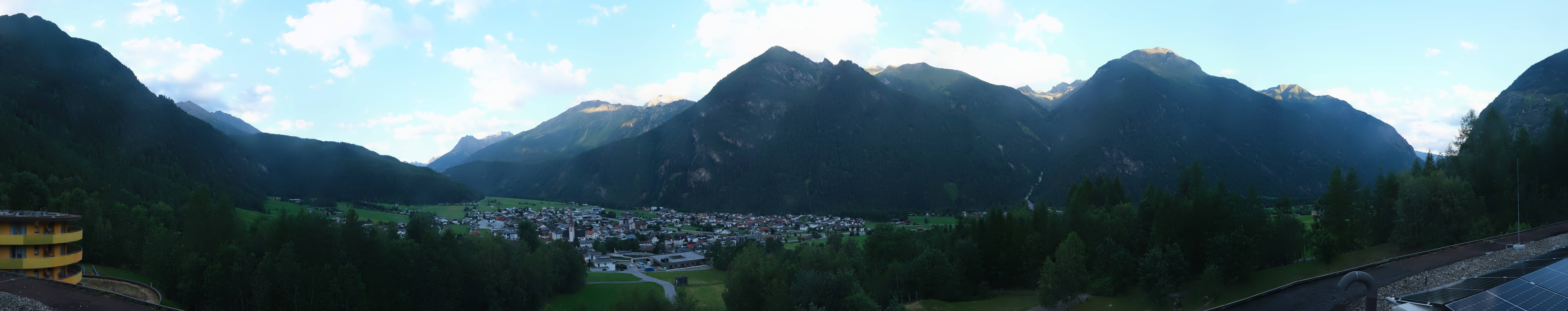 Archived image Webcam Umhausen in Ötztal valley