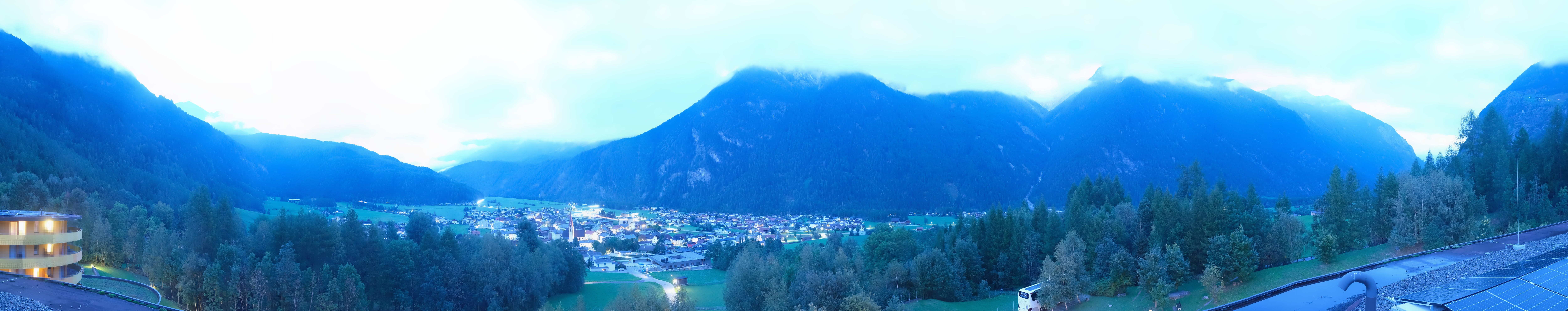 Archived image Webcam Umhausen in Ötztal valley