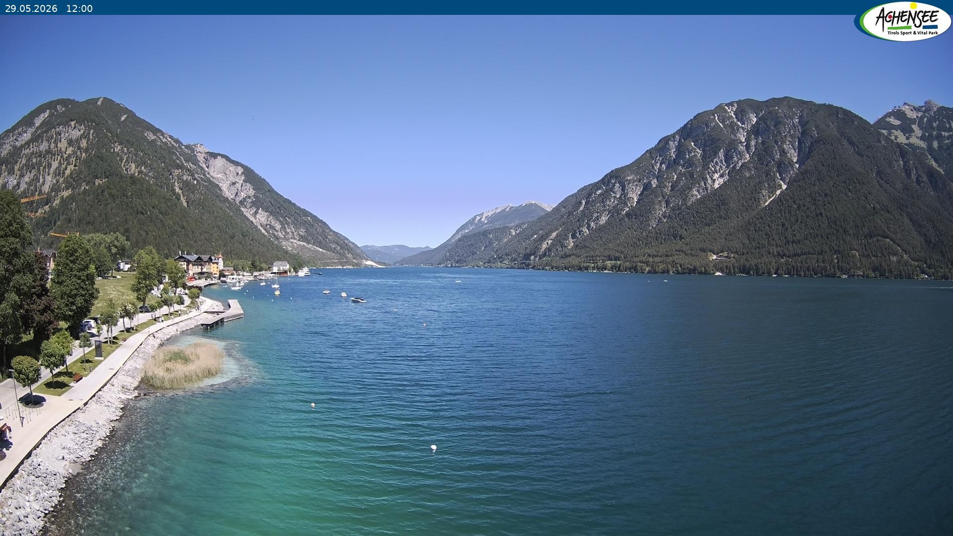 Archived image Webcam Pertisau at Achensee, footbridge