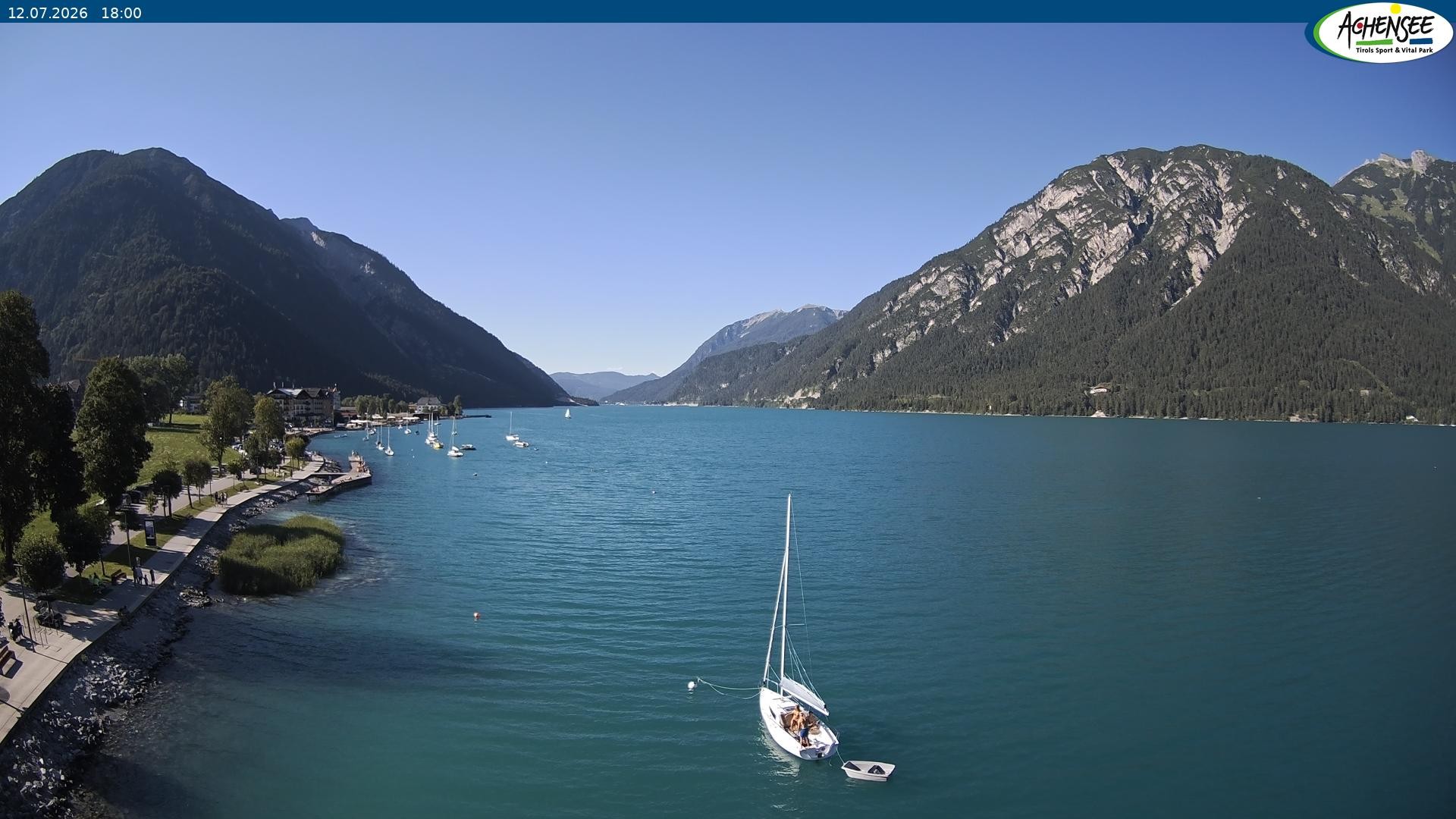 Archived image Webcam Pertisau at Achensee, footbridge