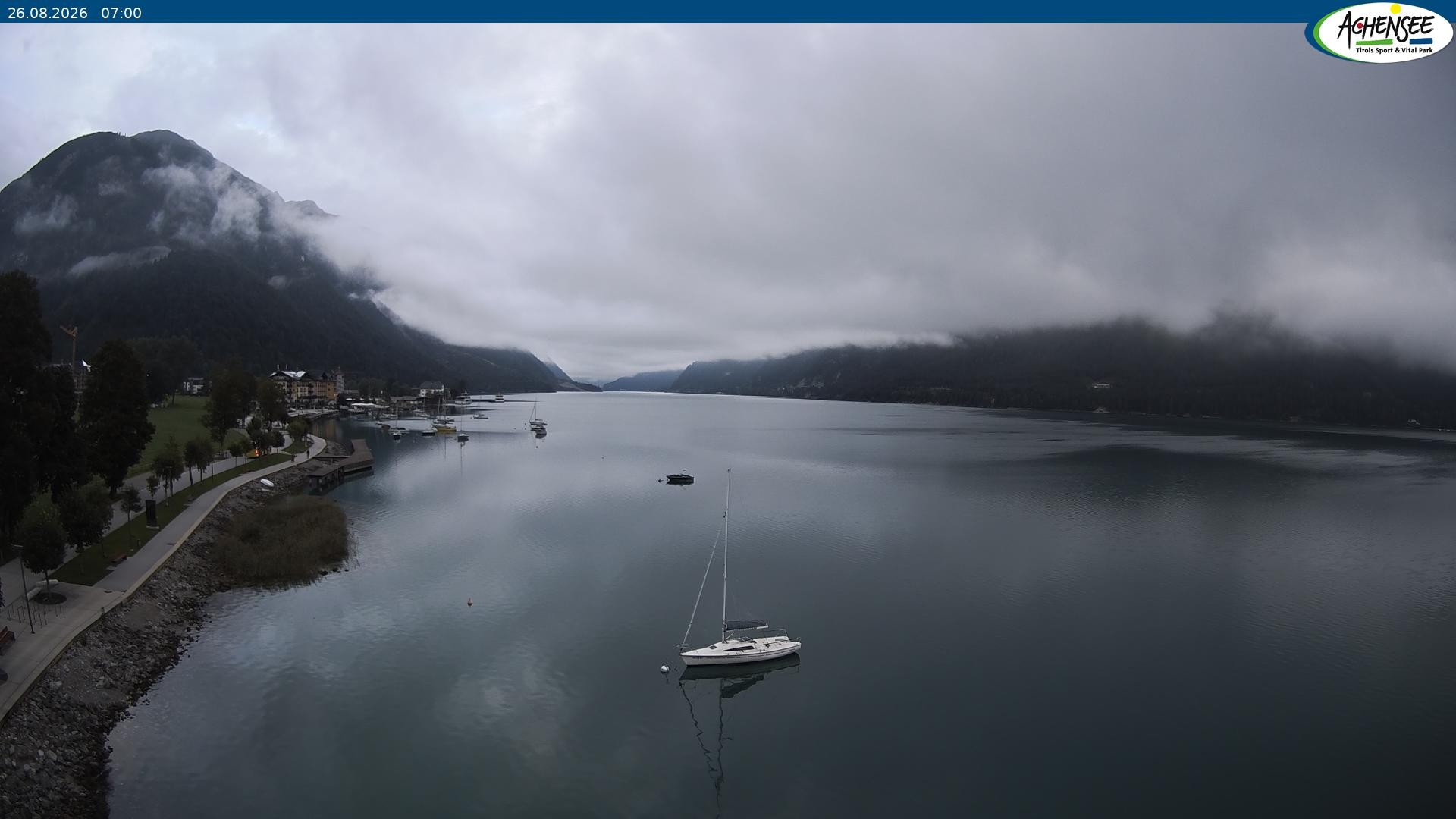 Archived image Webcam Pertisau at Achensee, footbridge