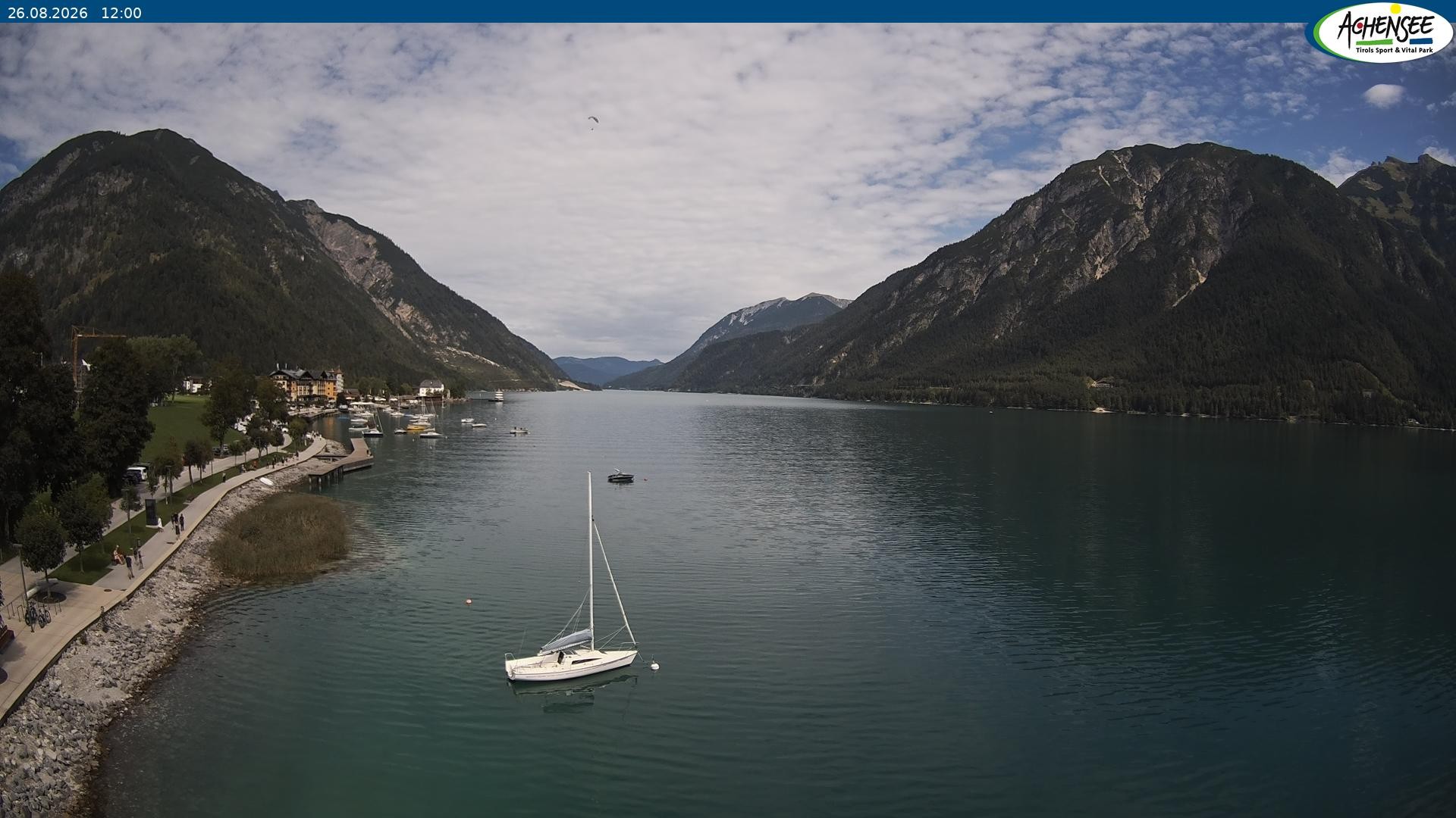 Archived image Webcam Pertisau at Achensee, footbridge