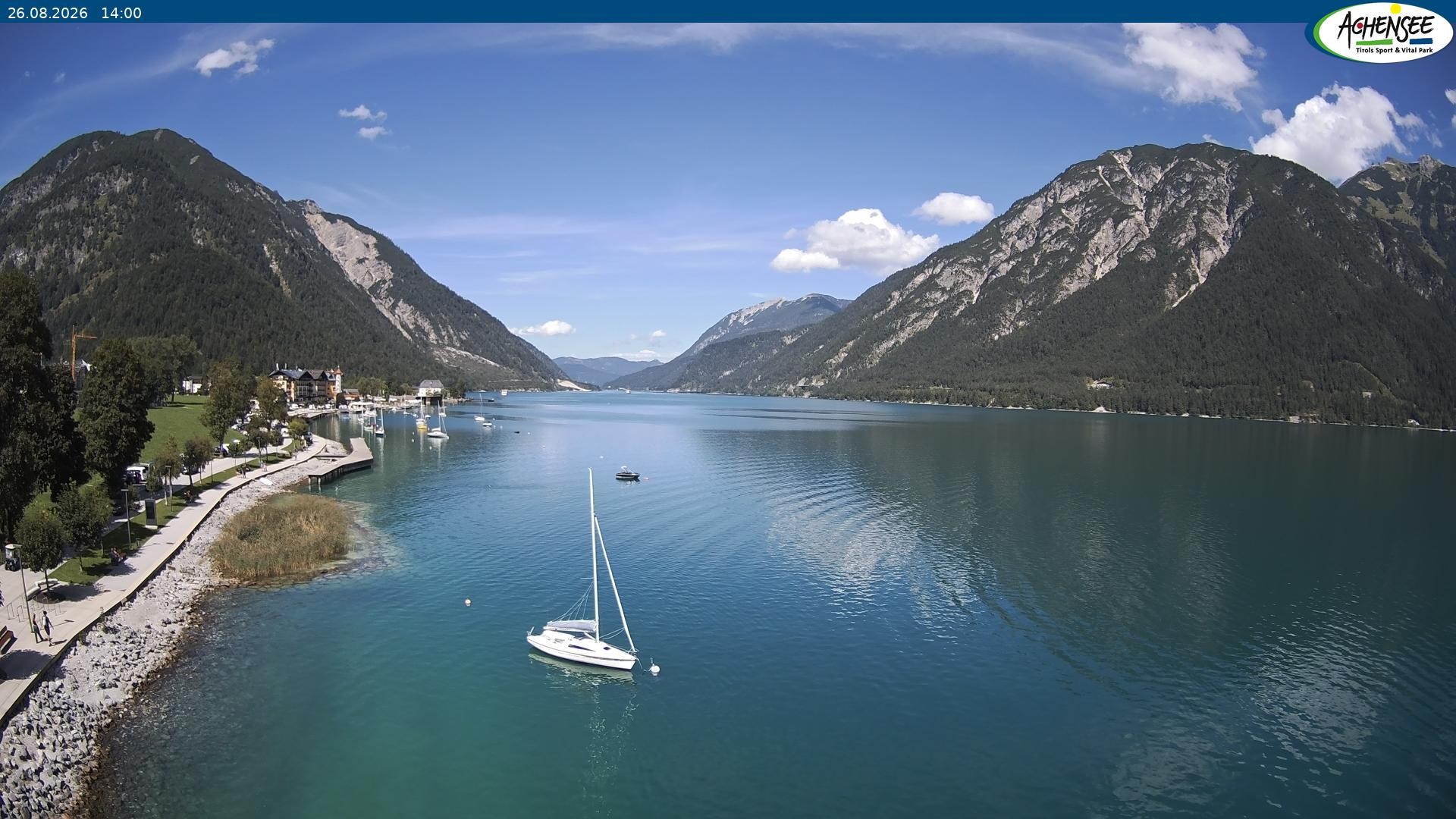 Archived image Webcam Pertisau at Achensee, footbridge